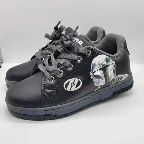 Heelys Other - Cool! Heelys Star Wars Mandalorian Black Skater Shoe Sneakers Size 4 Yth